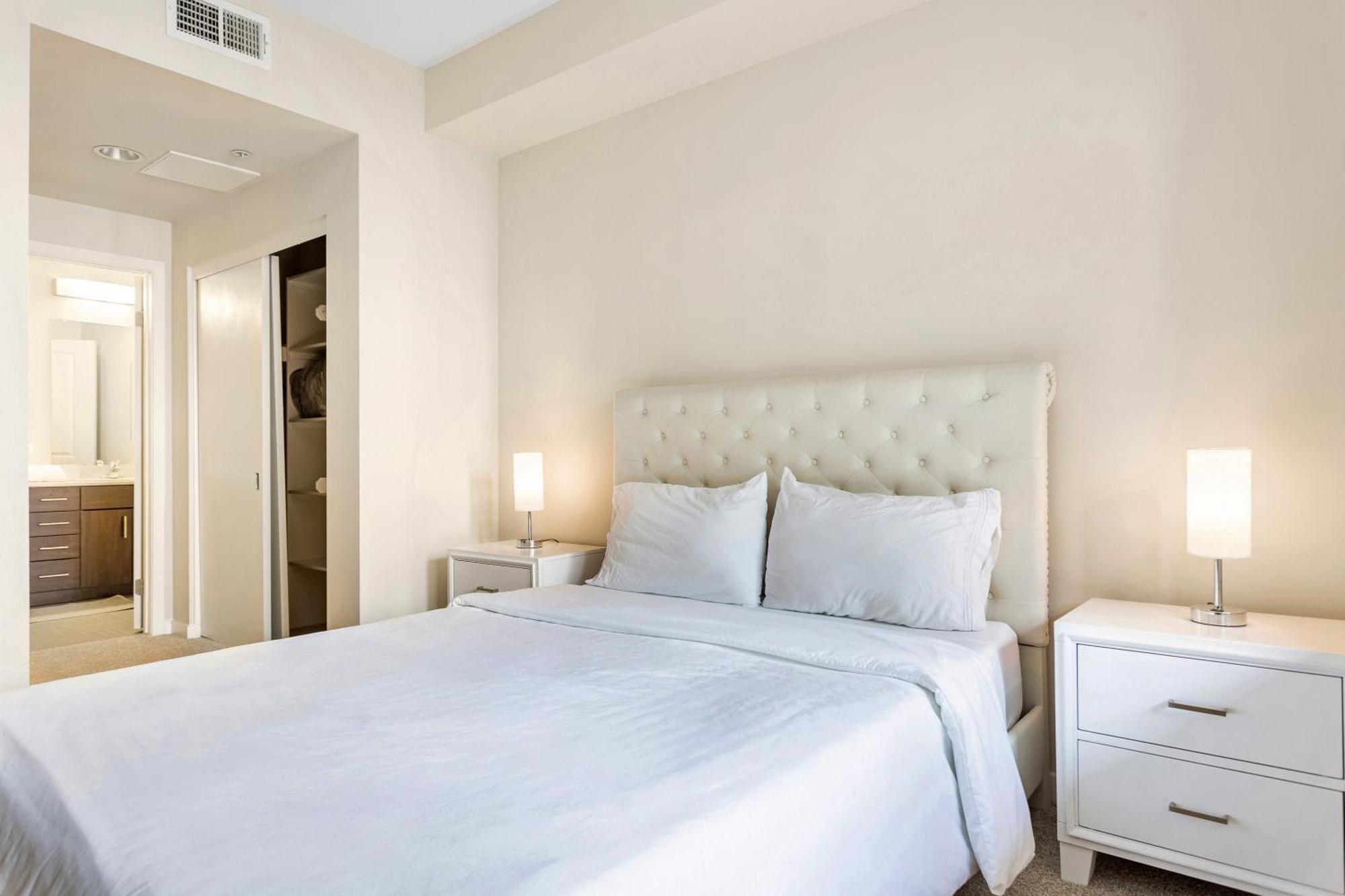 لوس أنجلوس Luxury 2 Bedroom 2 Bathroom With Fitness Center And Pool المظهر الخارجي الصورة